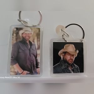 New Rare  2 Toby Keith keychains